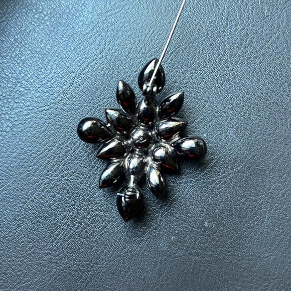 Liz Claiborne | Vintage Rhinestone Brooch - Picture 3 of 5